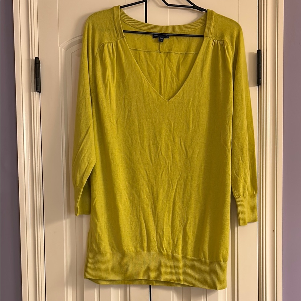 Gap V-Neck Chartreuse Sweater XL